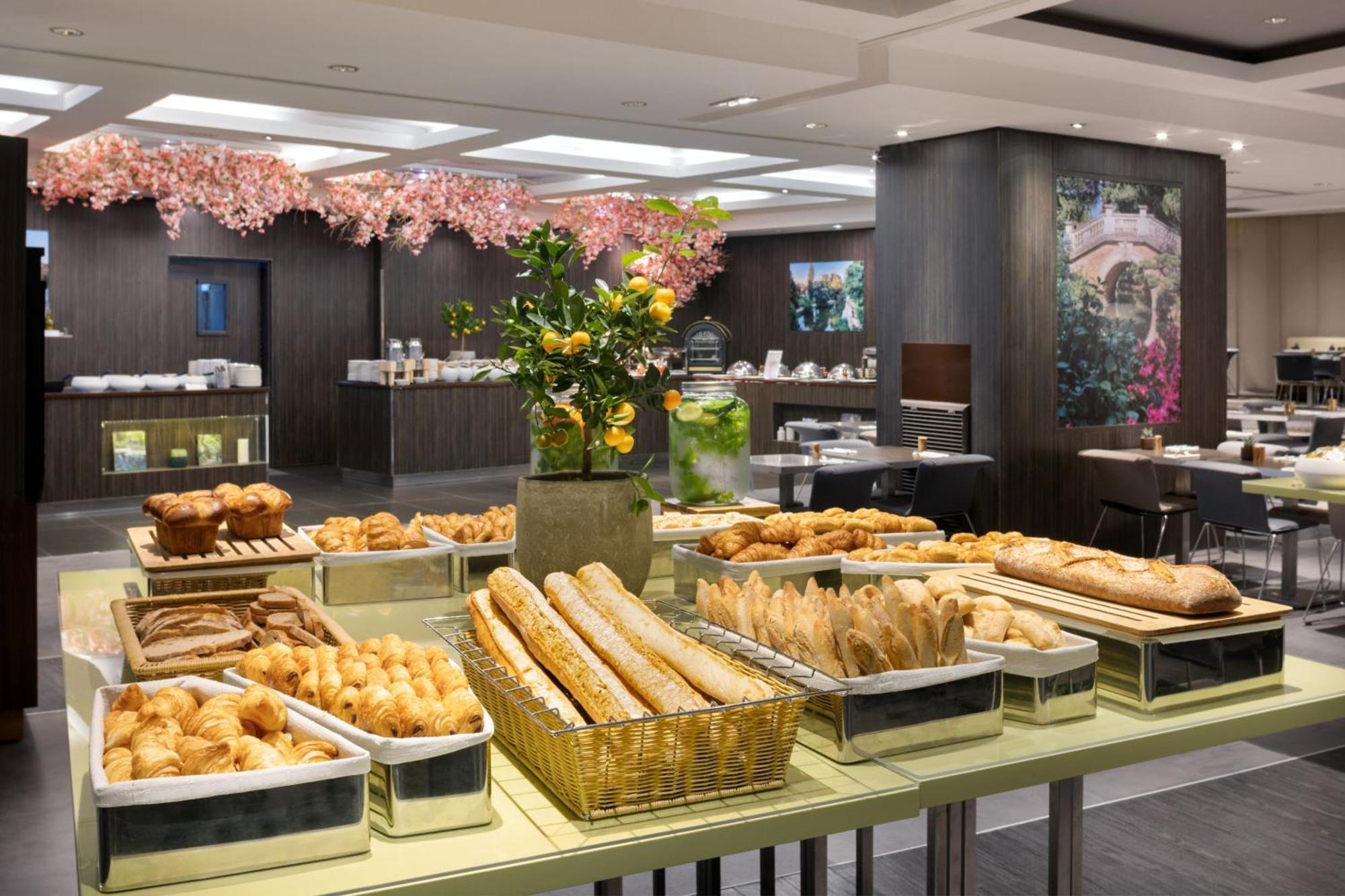 Hotel Le Méridien Etoile Paris